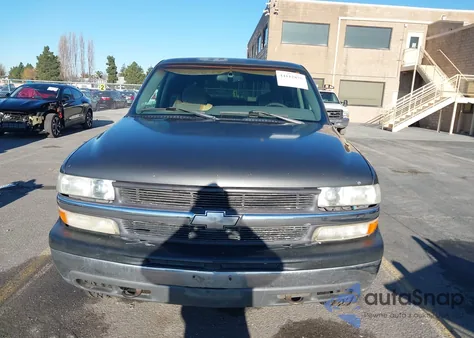 1999 Chevrolet Silverado 1500 Ls z USA, uszkodzony, nr VIN 1GCEK19T4XE187839